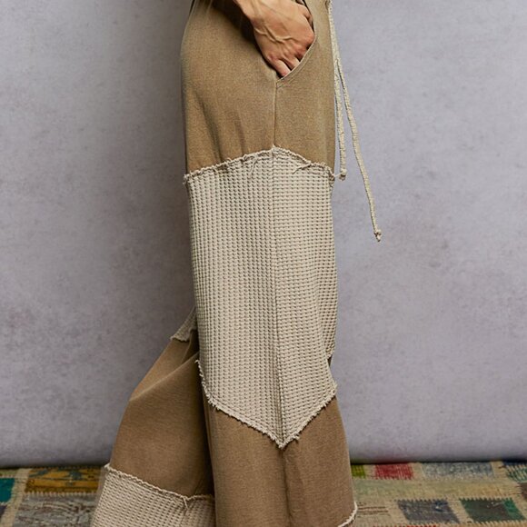 Brown Betty POL French Terry Pants with thermal contrast - Picture 2 of 4